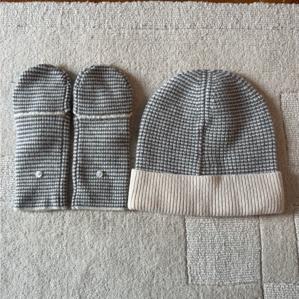 Club Monaco Gray & Cream Cashmere Knit Beanie Set